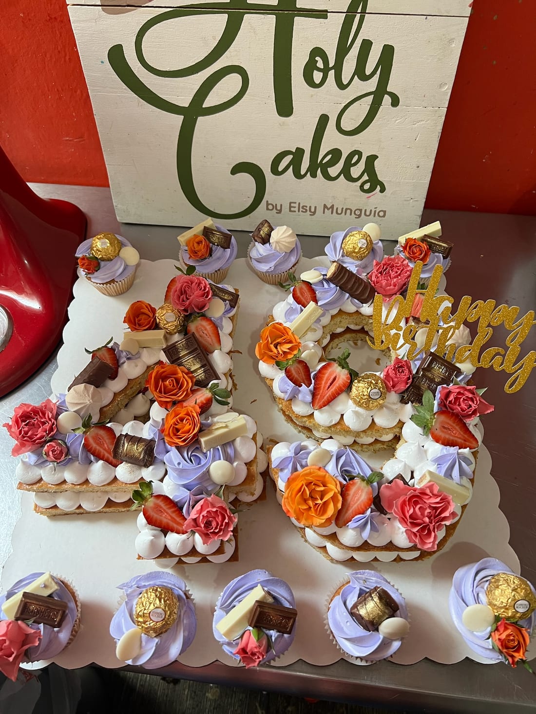 Number cake with cupcake spread